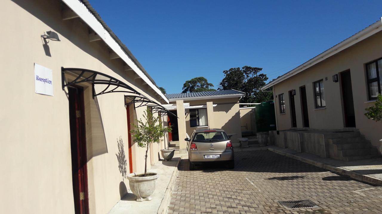 Emampingeni lodge Bizana Buitenkant foto